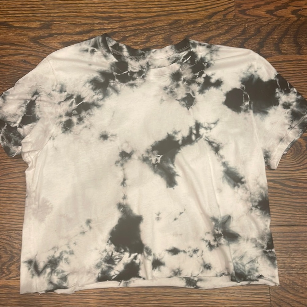 tie dye cropped tee shirt